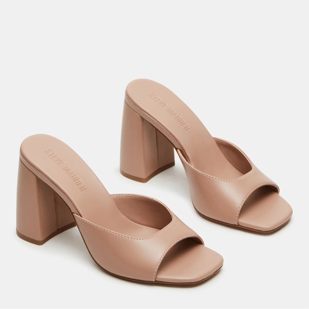 Steve Madden Mania Women's Nude Block Heel Mules